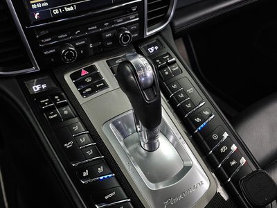 PORSCHE PANAMERA - 9