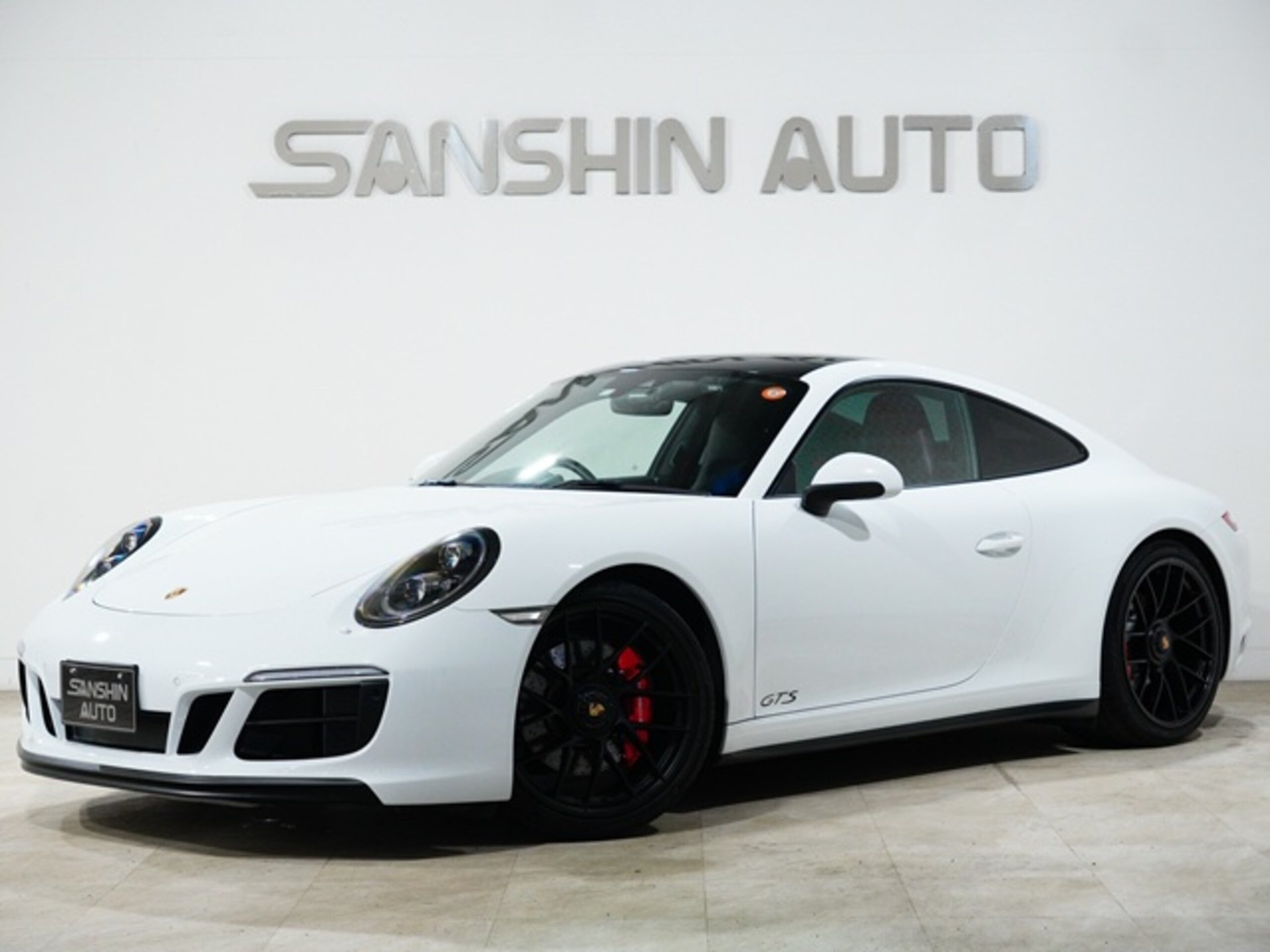 PORSCHE 911 - View 1