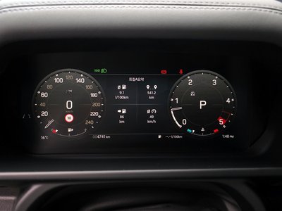 LAND ROVER DEFENDER - 8