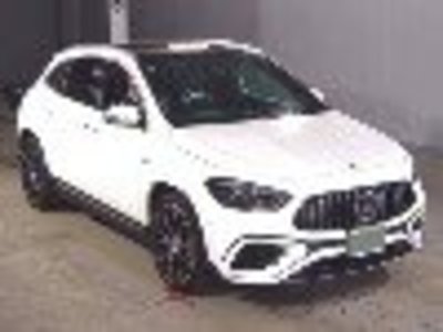 MERCEDES-BENZ GLA - 1