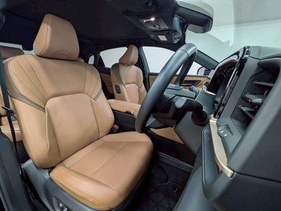 TOYOTA CROWN SPORT - 5