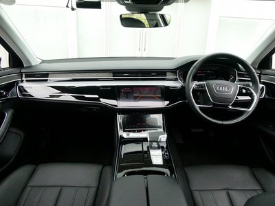 صورة مصغرة 16 لـ 2023 AUDI A8