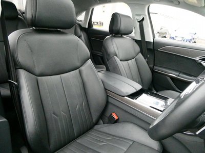 2023 AUDI A8 — фото 10