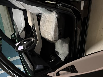 TESLA MODEL Y - 2