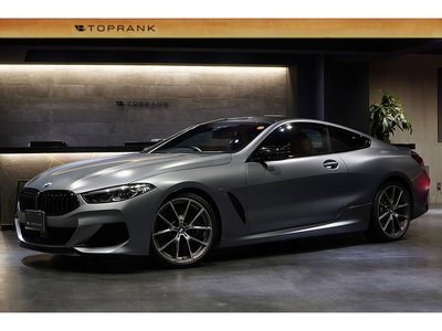 BMW 8 SERIES - 1