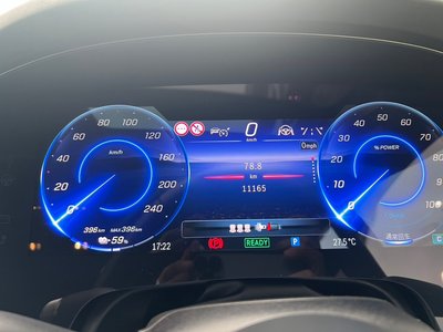 MERCEDES-BENZ EQS - 6