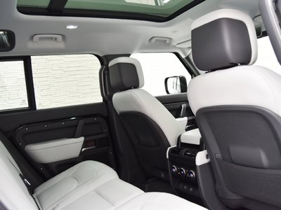 2025 LAND Rover DEFENDER — миниатюра 34