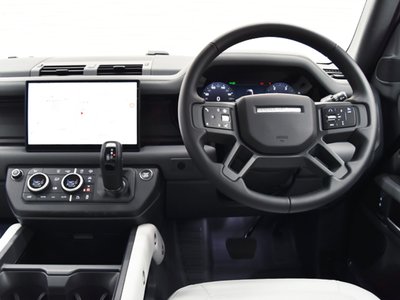 2025 LAND Rover DEFENDER — миниатюра 20