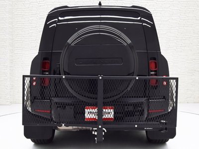 LAND ROVER DEFENDER - 7