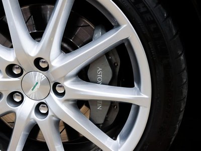 صورة 6 لـ 2011 Aston Martin DB9 VOLANTE