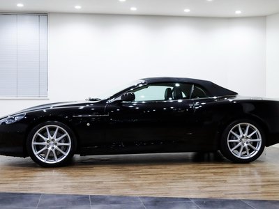 صورة 13 لـ 2011 Aston Martin DB9 VOLANTE