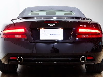 صورة 9 لـ 2011 Aston Martin DB9 VOLANTE