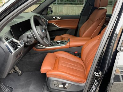 2025 BMW X7 照片 9