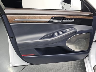 2018 Genesis G90 — миниатюра 14