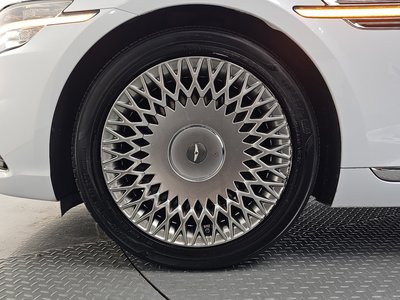 2018 Genesis G90 — фото 6
