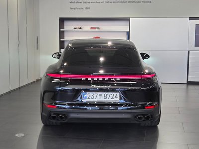 PORSCHE PANAMERA - 3