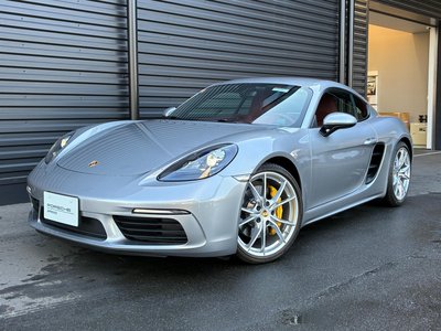 PORSCHE 718 CAYMAN