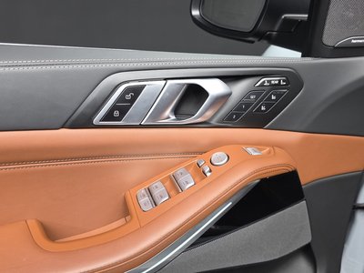 2024 BMW X7 缩略图 31