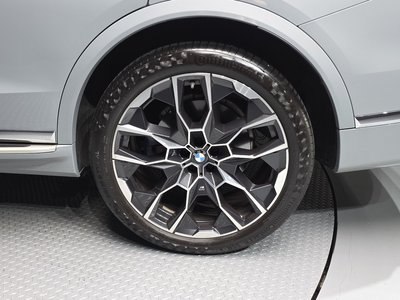 صورة 8 لـ 2024 BMW X7