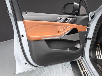 2024 BMW X7 缩略图 14