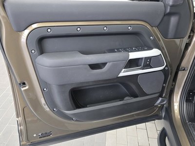 2021 LAND Rover DEFENDER thumbnail 14