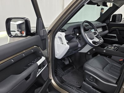 2021 LAND Rover DEFENDER thumbnail 13