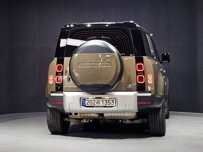 2021 LAND Rover DEFENDER — фото 4