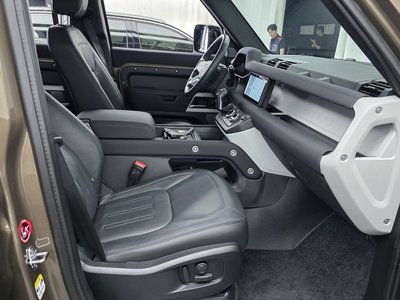 2021 LAND Rover DEFENDER thumbnail 16