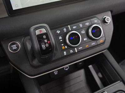 2021 LAND Rover DEFENDER thumbnail 12