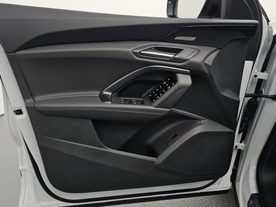 صورة مصغرة 14 لـ 2025 AUDI Q5