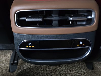 2023 Genesis GV70 thumbnail 31