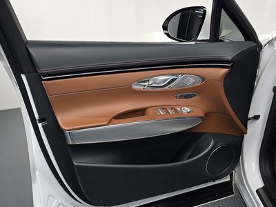 2023 Genesis GV70 thumbnail 14