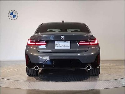 صورة 8 لـ 2022 BMW 3 SERIES