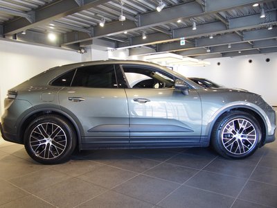 PORSCHE MACAN - 6