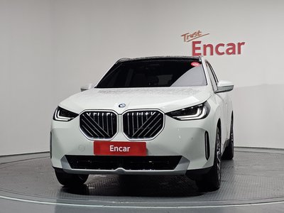 2025 BMW X3 照片 2