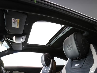 MERCEDES-BENZ C-CLASS AMG - 8