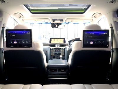 صورة 2 لـ 2018 Lexus LX