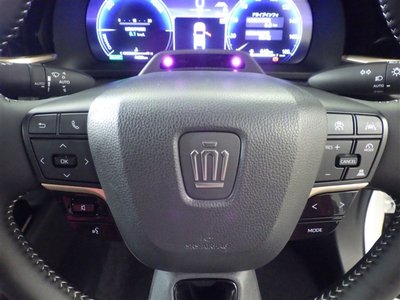 صورة مصغرة 16 لـ 2025 Toyota CROWN CROSSOVER
