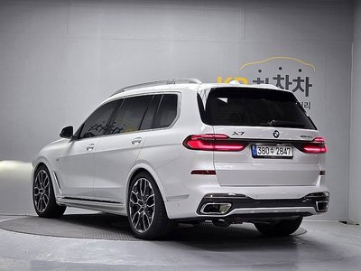 BMW X7 - 7