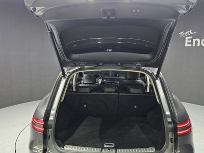 2021 Genesis GV70 — миниатюра 20