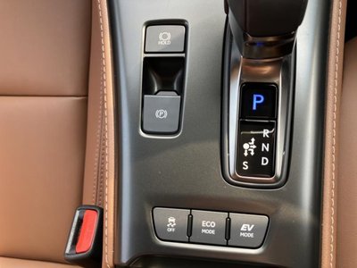 2024 Lexus LBX 缩略图 32
