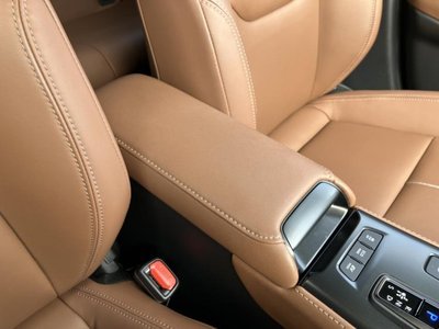 2024 Lexus LBX 缩略图 35