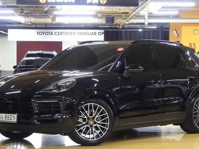 PORSCHE CAYENNE - 4