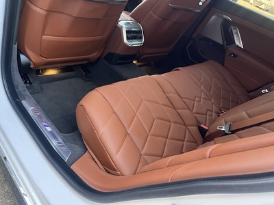 2023 BMW 7 SERIES photo 9