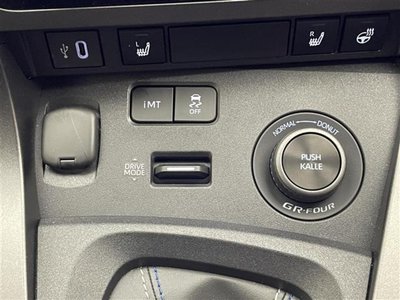 صورة مصغرة 33 لـ 2024 Toyota GR YARIS