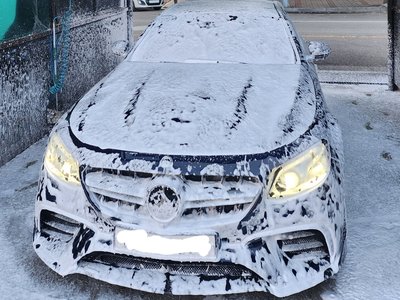 MERCEDES-BENZ E-CLASS - 2