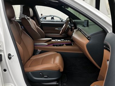 2021 Genesis GV70 — миниатюра 11