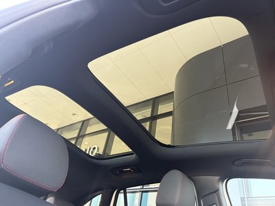 2025 Mercedes-BENZ GLA 缩略图 12