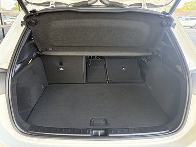 2025 Mercedes-BENZ GLA 缩略图 32