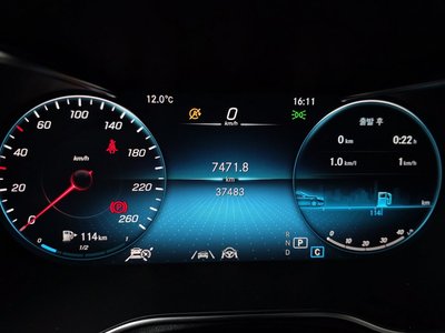 MERCEDES-BENZ GLC - 8